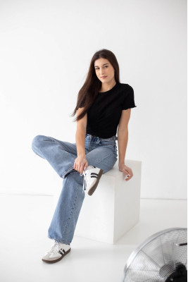 Футболка жіноча